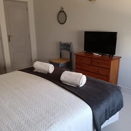 Sea View Old Town Flat * البوفيرا
