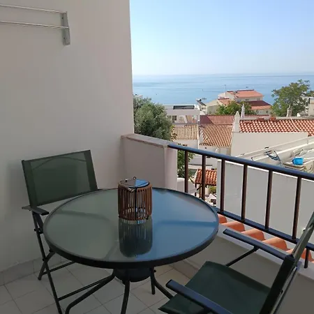 Sea View Old Town Flat شقة البوفيرا
