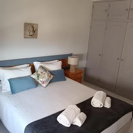 Sea View Old Town Flat * البوفيرا